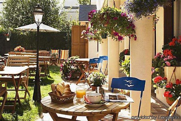 Marie Anne Hotel Deauville Restoran gambar
