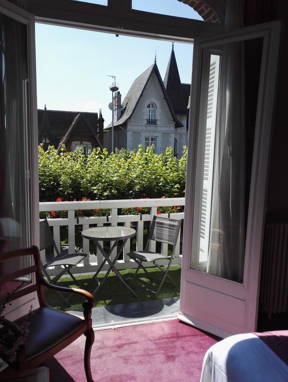 Marie Anne Hotel Deauville Luaran gambar