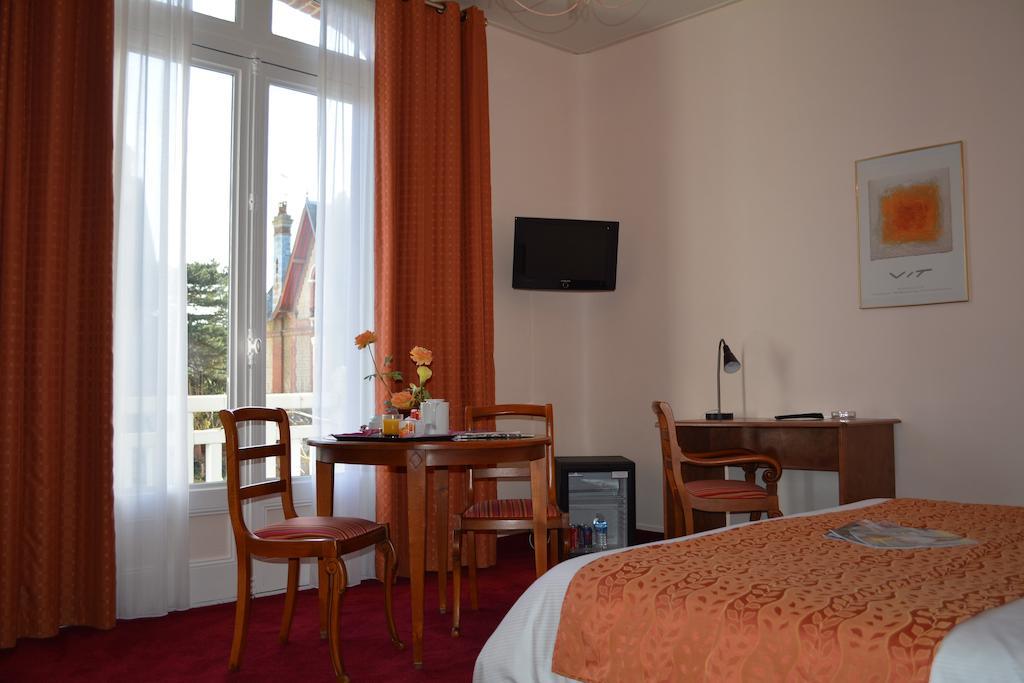 Marie Anne Hotel Deauville Luaran gambar
