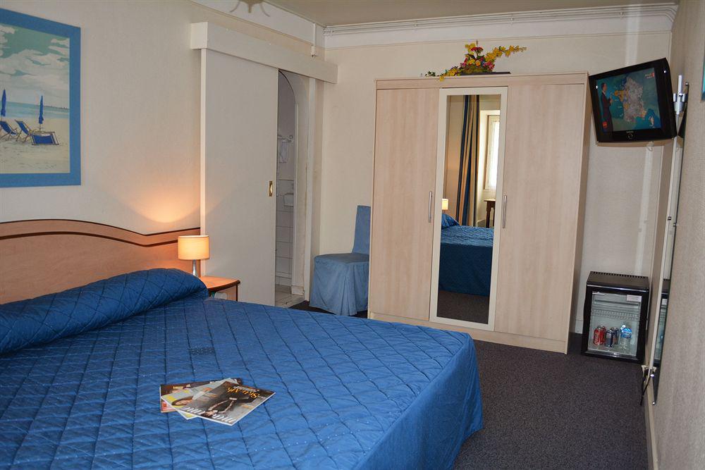 Marie Anne Hotel Deauville Luaran gambar